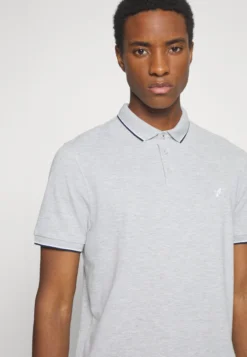 Pier One 2 Pack - Polo - Light Grey/Dark Blue -Pier One 0618cc4346fb46939d29de2c2bc7ed81 scaled