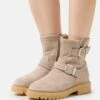 Pier One Leather - Botines Camperos - Beige