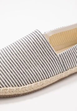 Pier One Rena Espadrille Unisex - Alpargatas - White/Blue -Pier One 1e1a9a54fd374424970c6282fecccbe4