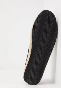 Pier One Rena Espadrille Unisex - Alpargatas - Black -Pier One 1eb50808d4584488a60ebfcbb93affb1
