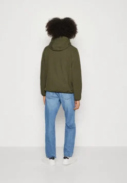 Pier One Impermeable - Olive -Pier One 201a940e9ad84ffa9c0c24c0039d760e scaled