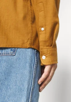 Pier One Camisa - Cognac -Pier One 24d4390671144d6f86844ab50ae2bb9c scaled