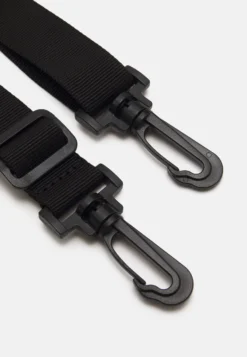 Pier One Unisex - Bandolera - Black -Pier One 29d0fdb7c5a945cf9cd775f34e608266 scaled