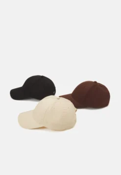Pier One Unisex 3 Pack - Gorra - Black/Dark Brown/Beige -Pier One 322c39d131ac488ea8bb229f1824c6e8 scaled