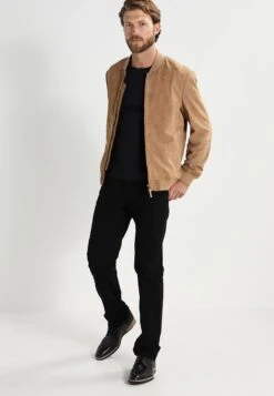 Primera página -Pier One 35835f1f7ec34bcbb6afcefdcb0a6684