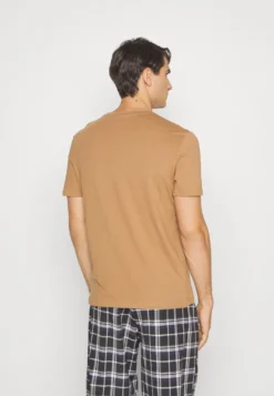 Pier One Unisex 5 Pack - Camiseta Básica - Off-White/Tan/Orange 15 Pier One Unisex 5 Pack - Camiseta Básica - Off-White/Tan/Orange -Pier One 39727db936ef4505b020f1e917ffe0b7 scaled