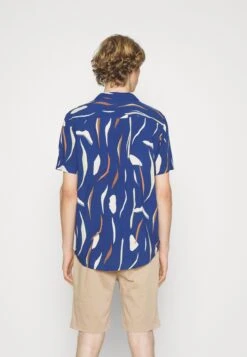 Pier One Contemporary Art Regular Resort- Camisa - Blue -Pier One 3f7337f43e61483888c75547192ab07d