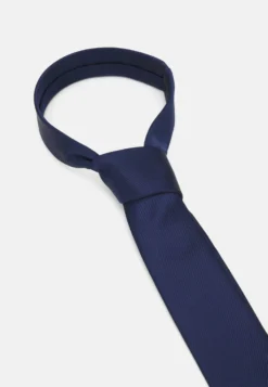Pier One Corbata - Dark Blue -Pier One 4197217e19ae49c18b44fed5c1224f6e scaled