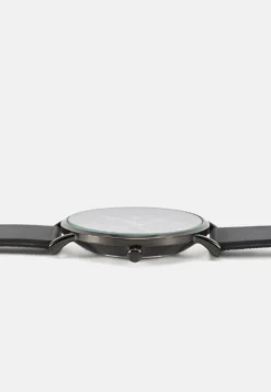 Pier One Unisex - Reloj - Black 6 Pier One Unisex - Reloj - Black -Pier One 4a4c5fd2ccf24a73a7e672b724fd8279 scaled