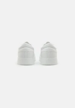 Pier One Unisex - Zapatillas - White 8 Pier One Unisex - Zapatillas - White -Pier One 4e6d0b3f652c4694913e27db7a36e350