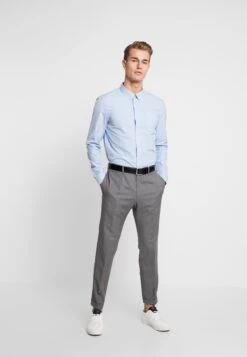 Primera página 47 Pier One 2 Pack - Camisa Elegante - White/Light Blue