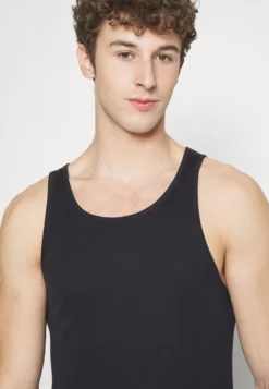 Pier One 5 Pack - Camiseta Interior - Black -Pier One 58e14c44bde04a54805bc749257bc7b6 scaled