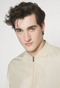 Pier One Chaquetas Bomber - Beige -Pier One 5e692062430840f0a678357133c5816a