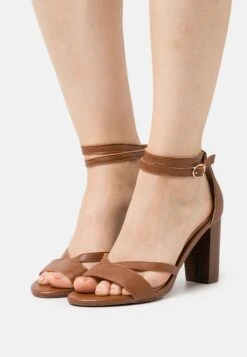 Pier One Leather - Sandalias De Tacón - Cognac