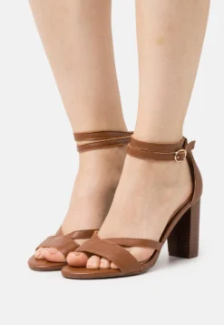 Pier One Leather - Sandalias De Tacón - Cognac