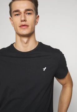 Pier One Camiseta Básica - Black -Pier One 637f78d11e5f4cbfbb5a7737a4a1b36f