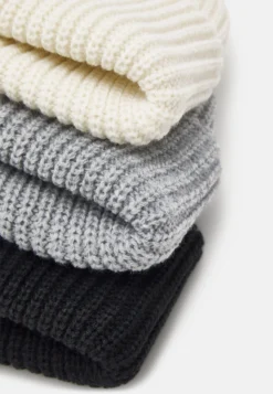 Pier One Unisex 3 Pack - Gorro - Black/White/Grey 5 Pier One Unisex 3 Pack - Gorro - Black/White/Grey -Pier One 657b69baee964558954b34c207a17b7c scaled