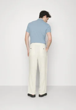 Pier One Drawcord Trousers Linen Blend - Pantalones - Off-White -Pier One 65c988989ad143de851aee47dda41e80 scaled