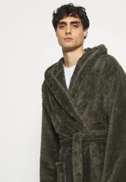 Pier One Albornoz - Khaki -Pier One 65ea8ffbdd2149b7890e34f2b0655607 scaled