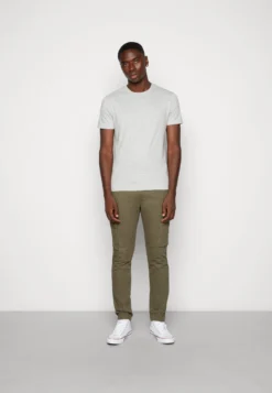 Pier One Unisex 5 Pack - Camiseta Básica - Black /Dark Blue/Dark Green