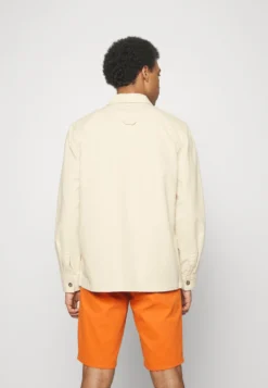 Pier One Undyed Twill- Chaqueta Vaquera - White -Pier One 75edac323e2d40368b48353609d4fd18 scaled