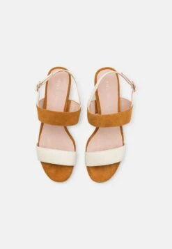 Pier One Leather- Sandalias - White/Cognac -Pier One 7bf1f83e1cba4f3fa26b89379bf96b29