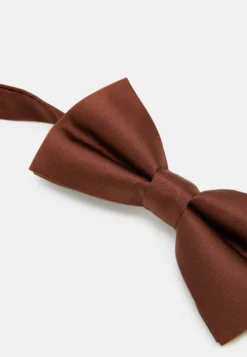 Pier One Pajarita - Cognac 5 Pier One Pajarita - Cognac -Pier One 7c3bc3f994664adf8b04f7179feae852 scaled