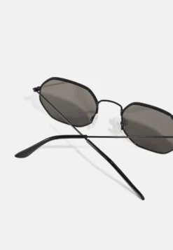 Pier One Unisex - Gafas De Sol - Black -Pier One 81a01a04615749be9c19bcffe3aa7fac scaled