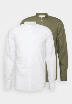 Pier One 2 Pack - Camisa - White/Olive -Pier One 988021f1de6844419b87bca9699448ac