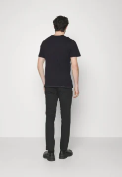 Pier One Camiseta Estampada -Black 7 Pier One Camiseta Estampada -Black -Pier One a279231ff169482c85317e675105ef98 scaled