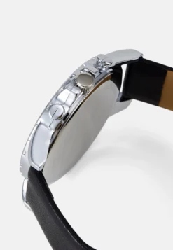 Pier One Reloj - Black/Silver-Coloured -Pier One a405f32d91574594bfe0eb57bcbec044 scaled