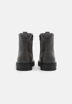 Pier One Unisex - Botines Con Cordones - Grey -Pier One a6ddb9bd17b942409430e84d2c2298e2 scaled