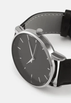 Pier One Reloj - Black/Silvercoloured -Pier One b21304d4d8ec4553ac54e4d73133cd2c scaled