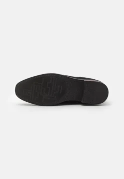 Pier One Unisex - Botines Bajos - Black -Pier One b3a083e4e12945fd8fd7deb88f8fbcf3 scaled