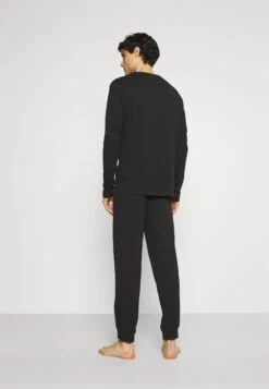 Pier One Pijama - Black -Pier One b9b8fb88b64649ea840444d93817e424