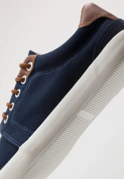 Pier One Unisex - Zapatillas - Dark Blue -Pier One c4c64a8508b7448e9f9a2c45f00c46e0 scaled