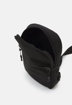 Pier One Riñonera - Black -Pier One c75c8bdf8b8541419b96d7dba0f5d743