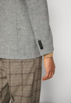 Pier One Americana - Grey -Pier One d2aca0cdb2c34383b82955d987f8f782 scaled