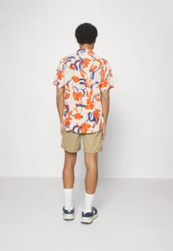 Pier One Shorts - Tan -Pier One d4b95d4f2e68415b9afb3c8a293a00a7 scaled