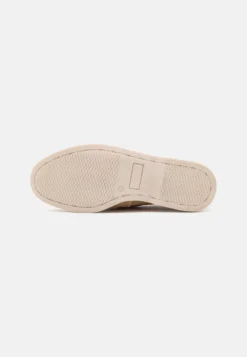 Pier One Leather Unisex - Náuticos - Beige -Pier One df77dd037ba746e7a11c216a0cf8dae9 scaled