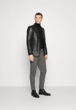 Primera página 31 Pier One 2 Pack - Basic Turtleneck - Jersey De Punto - Black