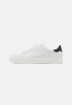 Pier One Zapatillas - White